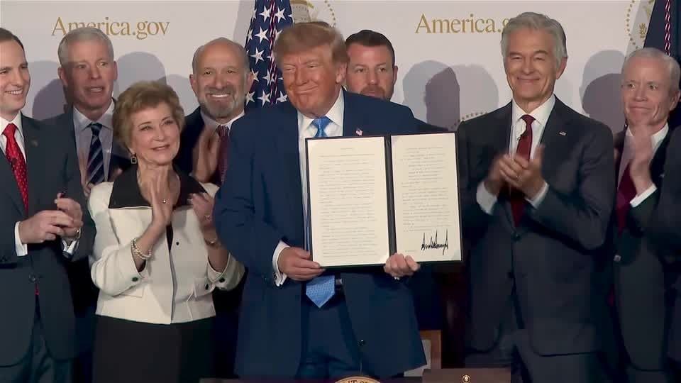Trump lança plataforma America.gov para serviços federais