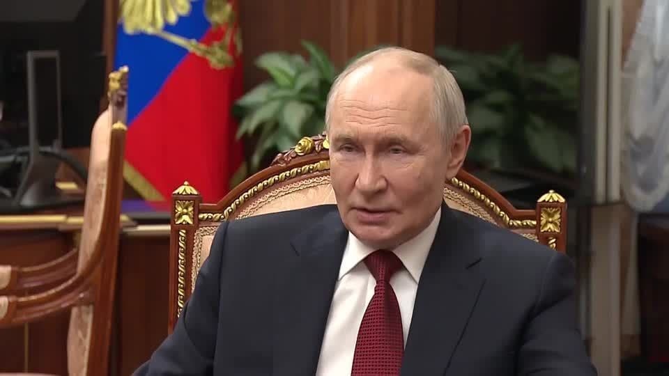 Putin oferece petróleo e discute conflitos com Trump