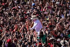 Candidato Lula se Destaca na Campanha Eleitoral Através das Redes Sociais