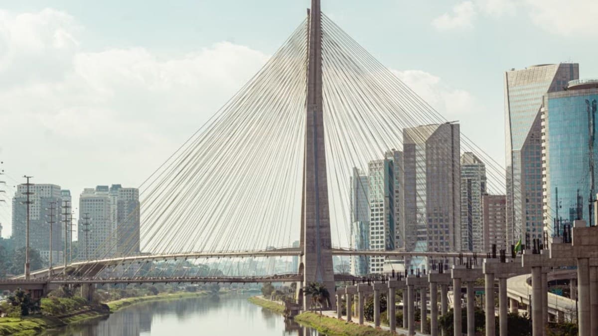 Como ventos de 60 km/h transformaram o design das pontes modernas