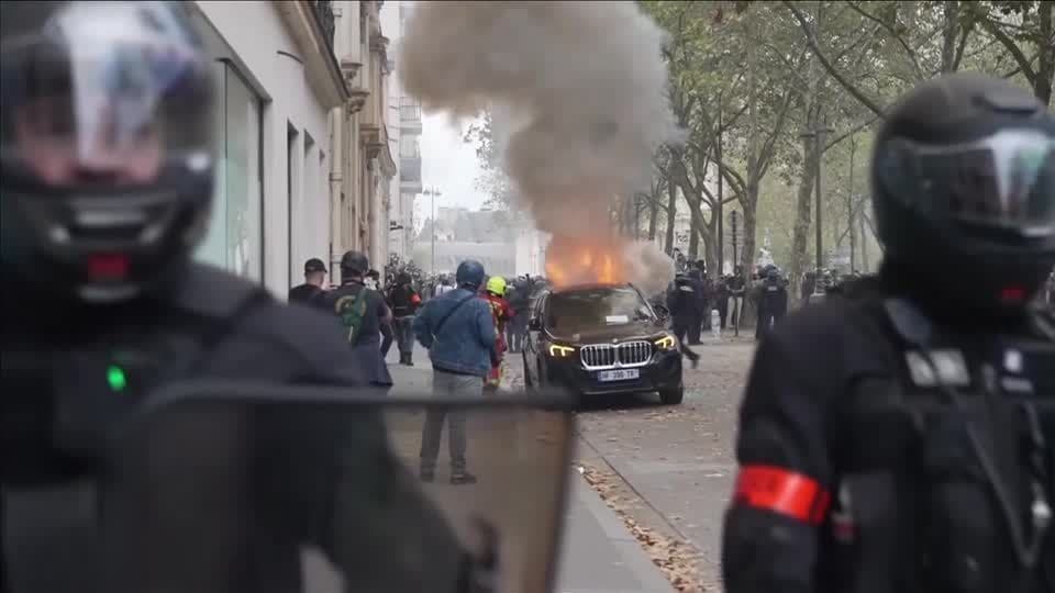 Confrontos em Paris marcam protesto nacional por melhores condições escolares