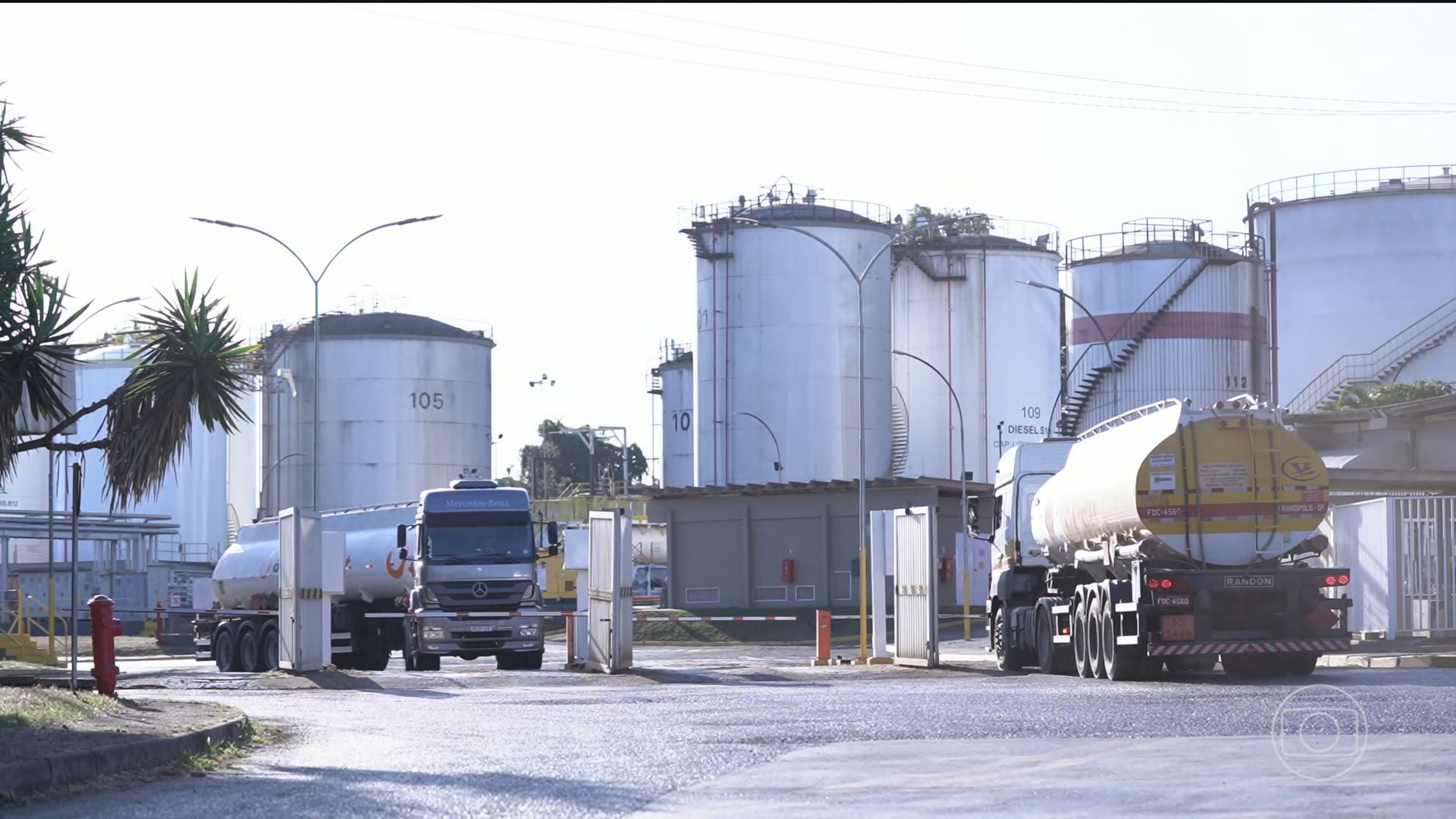Aumento do diesel inicia ao fim do subsídio no Brasil