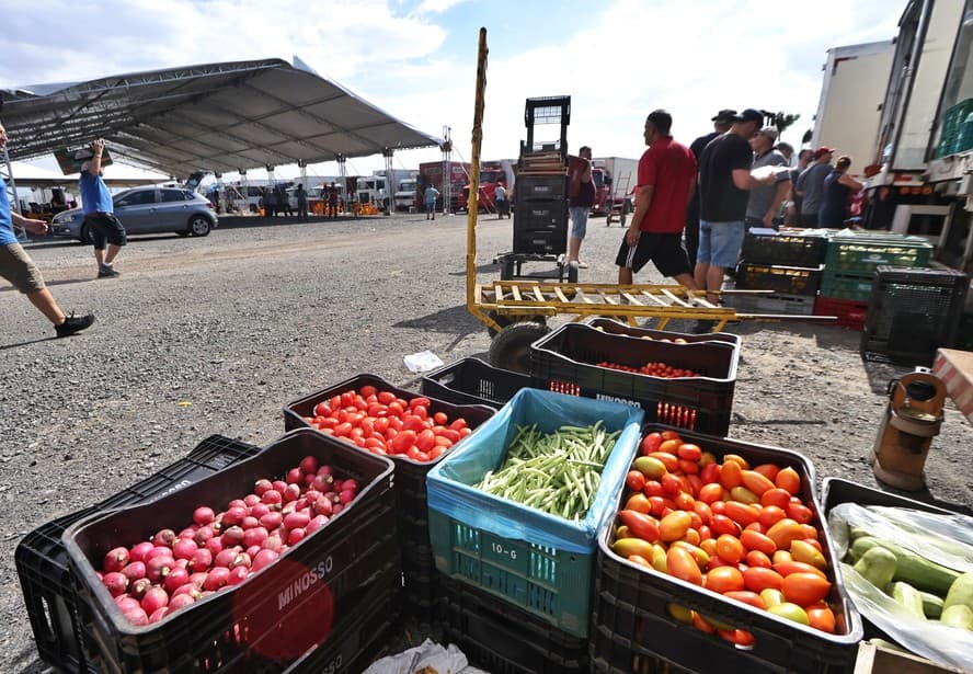 Desabastecimento descartado após três dias de operação provisória na Ceasa/RS