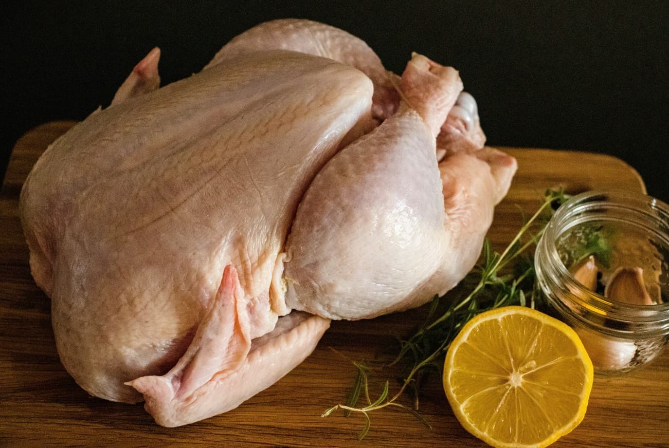 Brasil pode voltar a fornecer mel e carne de aves à UE