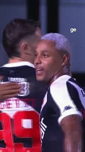Escalações de Vasco x Corinthians: Um Confronto Histórico