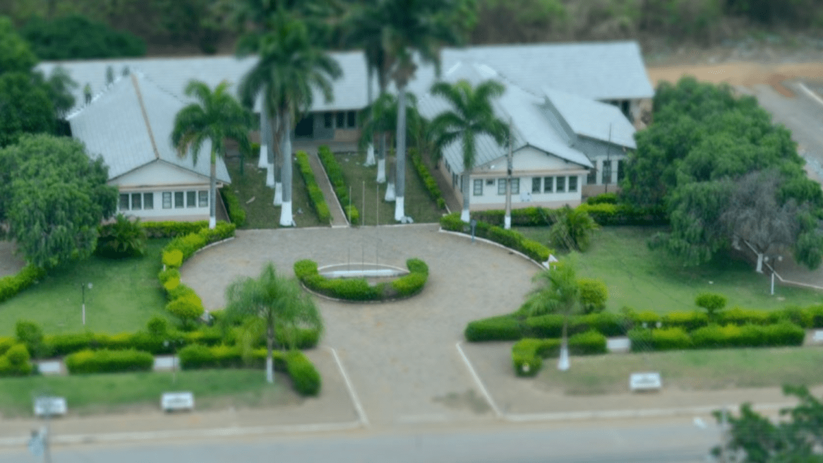 Prefeitura de Jaíba pede desculpas após festa em Casa de Apoio