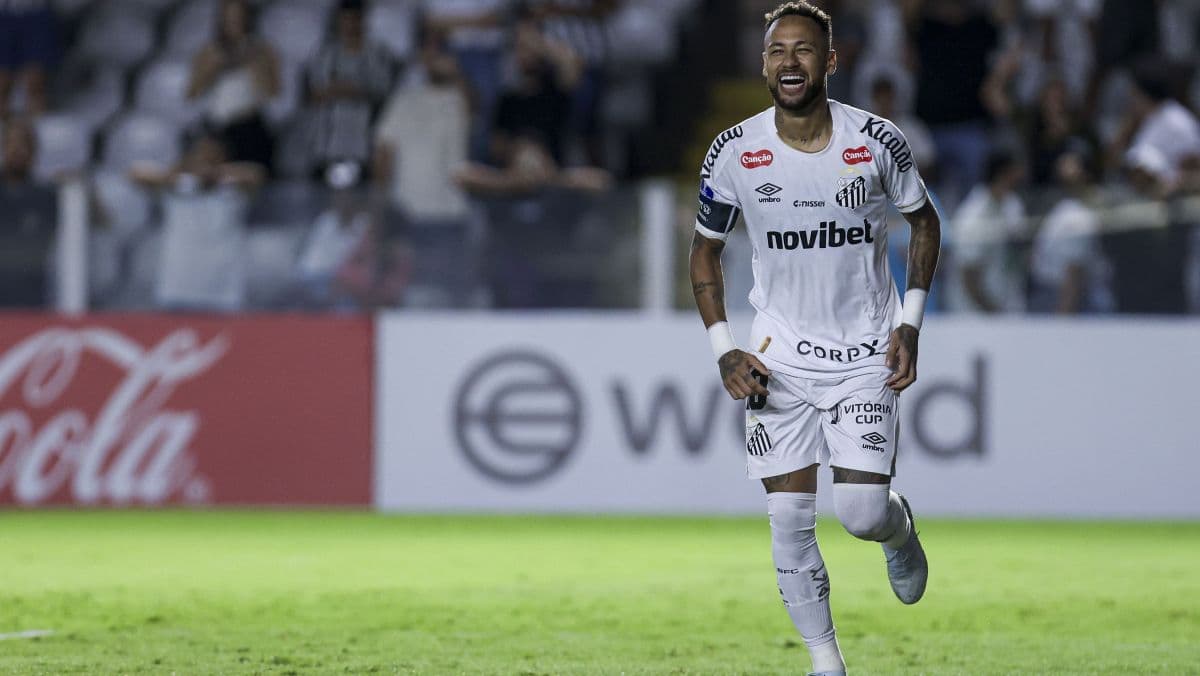 Neymar marca após assistência de Gabigol na Sul-Americana