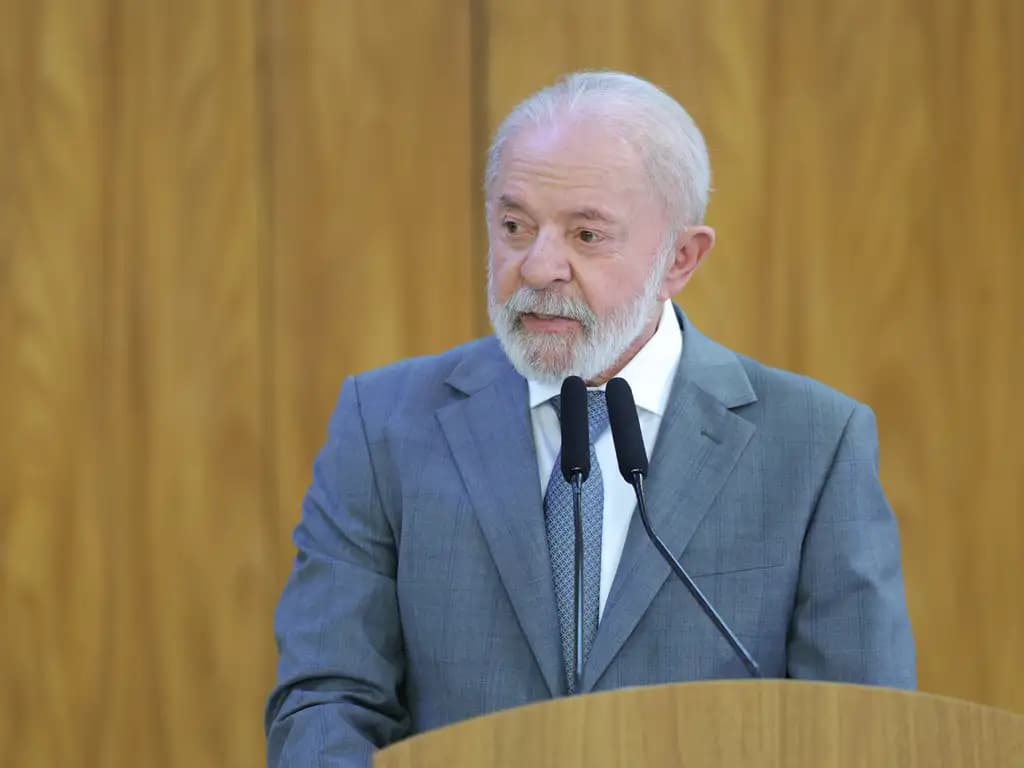 Lula-Alckmin apresenta programa de governo com foco na soberania