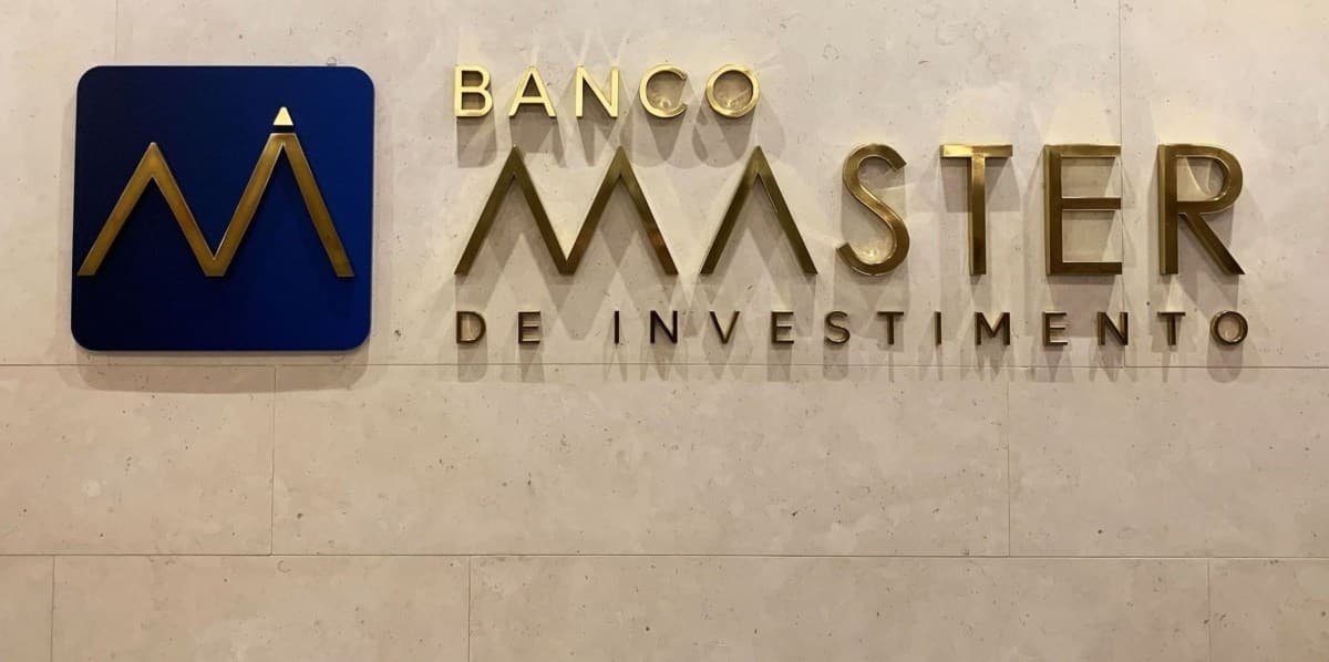 Pesquisa aponta desgaste do STF e da família Bolsonaro após escândalo do Banco Master