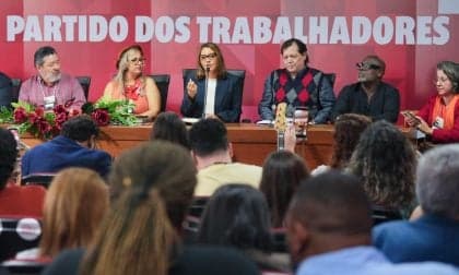 PT se dirige a evangélicos contra manipulação política da fé