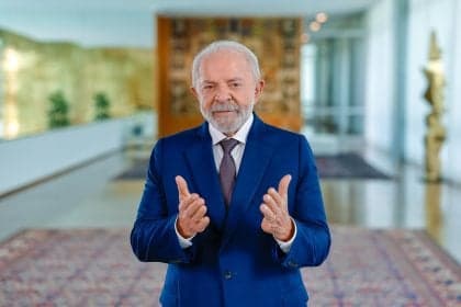 Lula enfrenta desafio político crucial rumo à reeleição