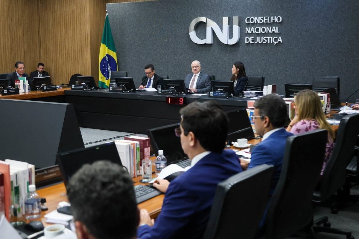 Corregedor Nacional de Justiça determina cancelamento de precatórios bilionários