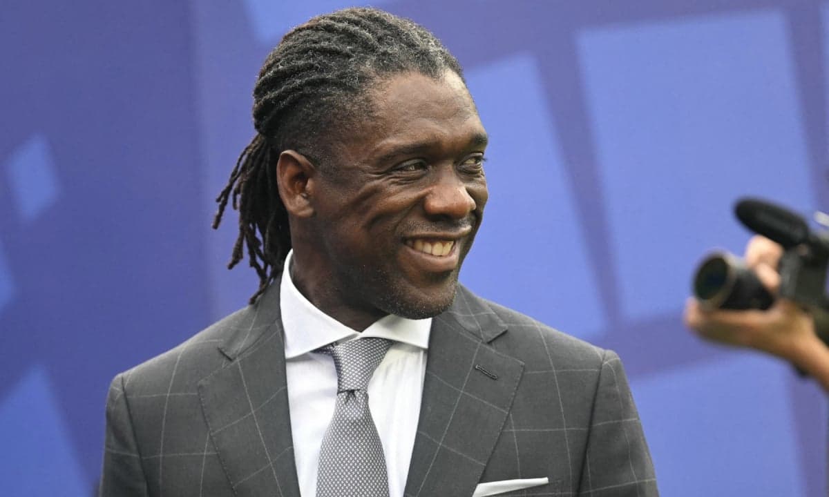 Corinthians contrata Clarence Seedorf como novo técnico até 2027