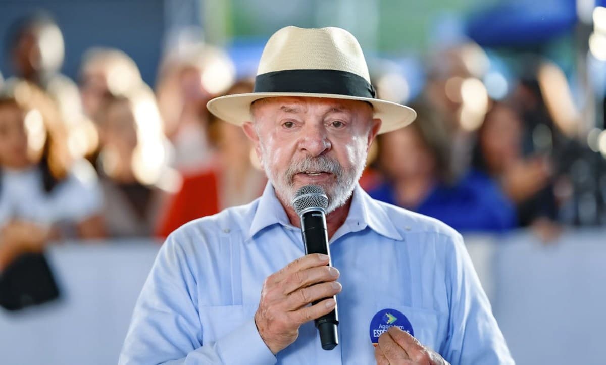 Lula oficializa candidatura à reeleição em SP e critica interferência dos EUA