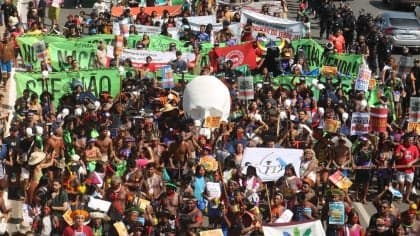 Mobilização indígena pressiona governo Lula em Brasília