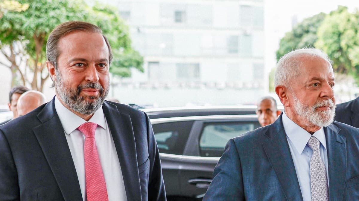 Lula convoca reunião para discutir política de minerais críticos