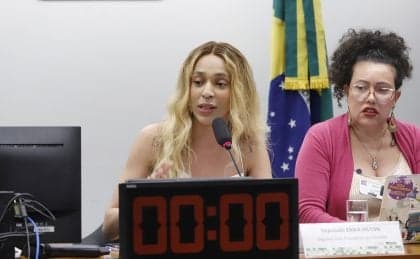 Política: Lula e avanço na PEC após desmoronamento de Flávio Bolsonaro