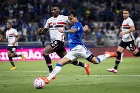 Classificação do Brasileirão: Cruzeiro à Frente de Flamengo e Santos
