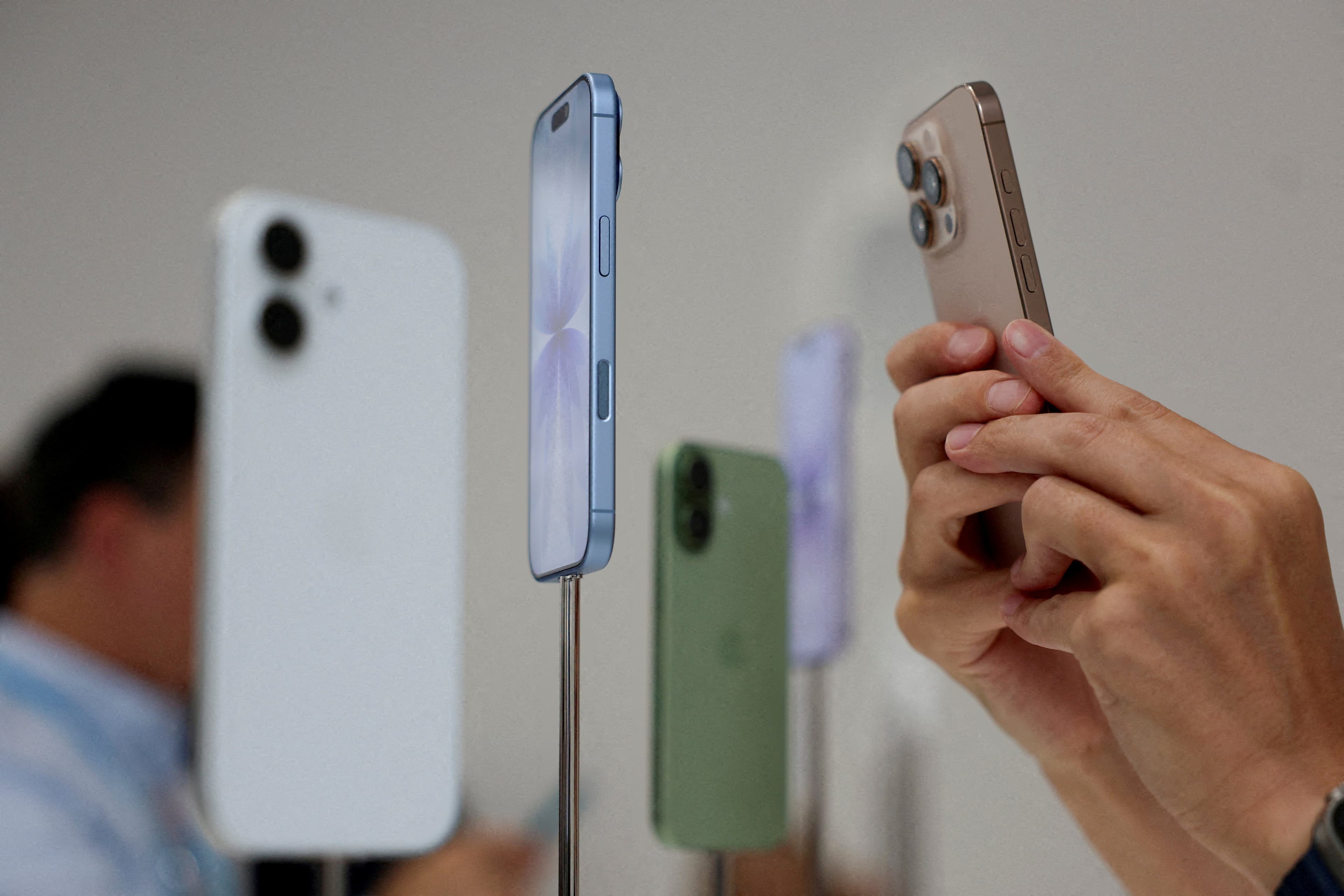 Apple desafia governo britânico sobre dados criptografados