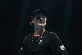João Fonseca faz sua estreia desafiadora contra Tsitsipas em Montreal