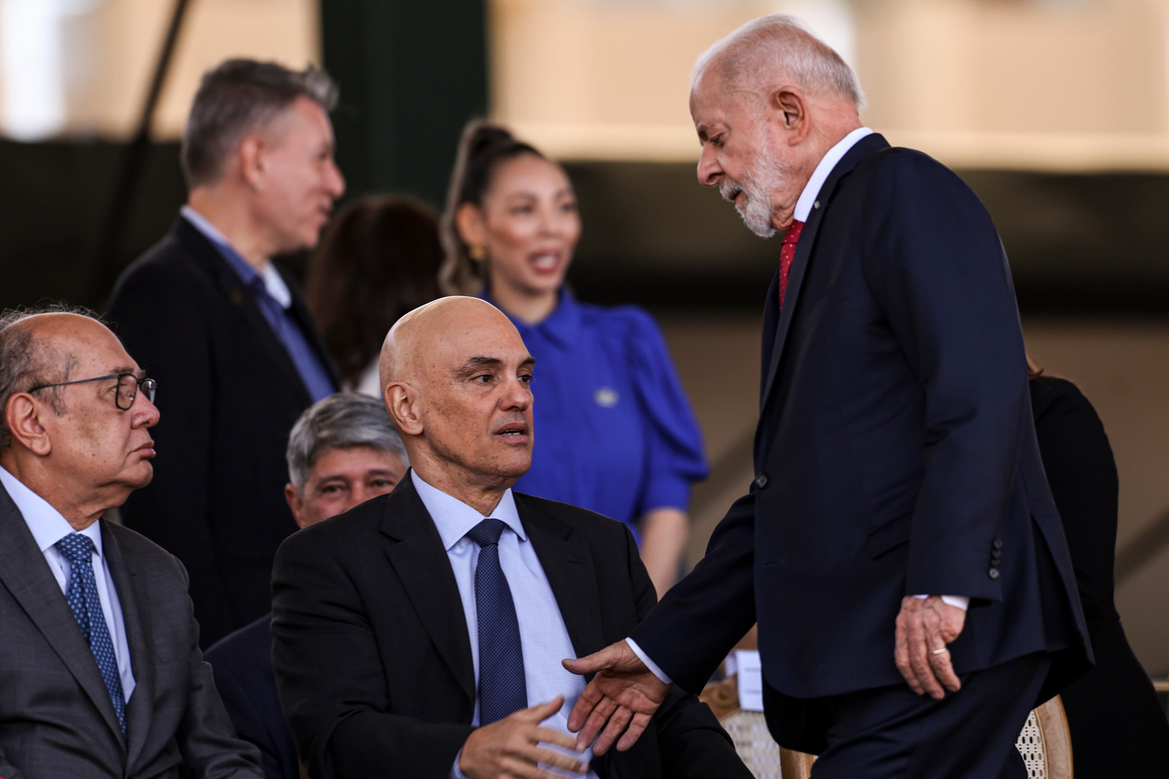 Lula defende cumprimento da lei após sessão sobre Moraes