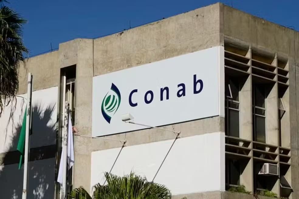 Conab prevê R$ 100 milhões para investimentos em armazenamento de grãos