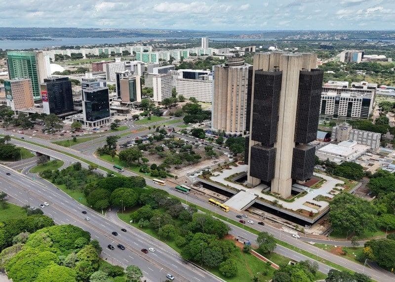 Expectativas de inflação ultrapassam metas em relatório do Copom