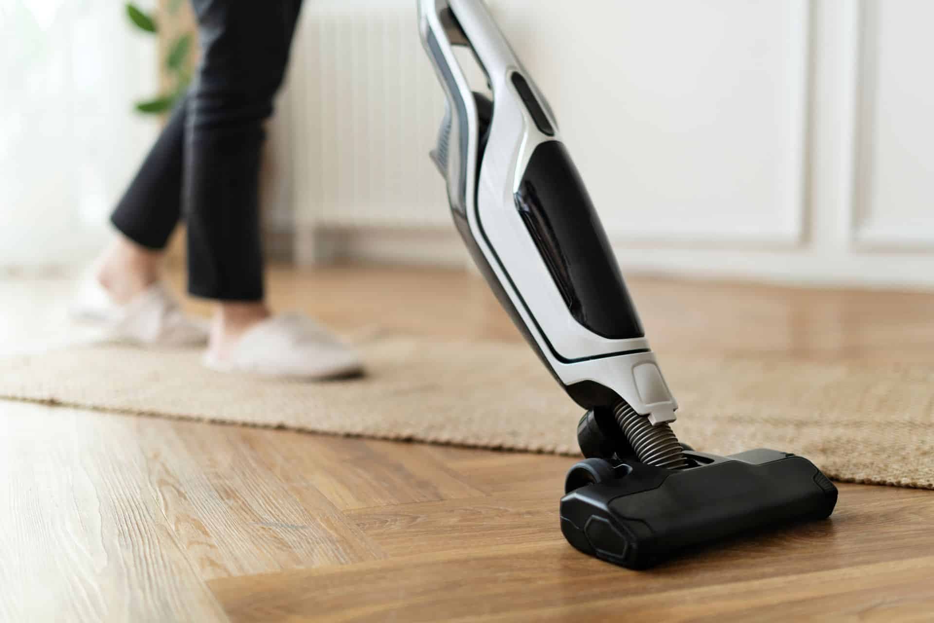 Aspiradores verticais: WAP Silent Speed Max e Eco Rápido em comparação