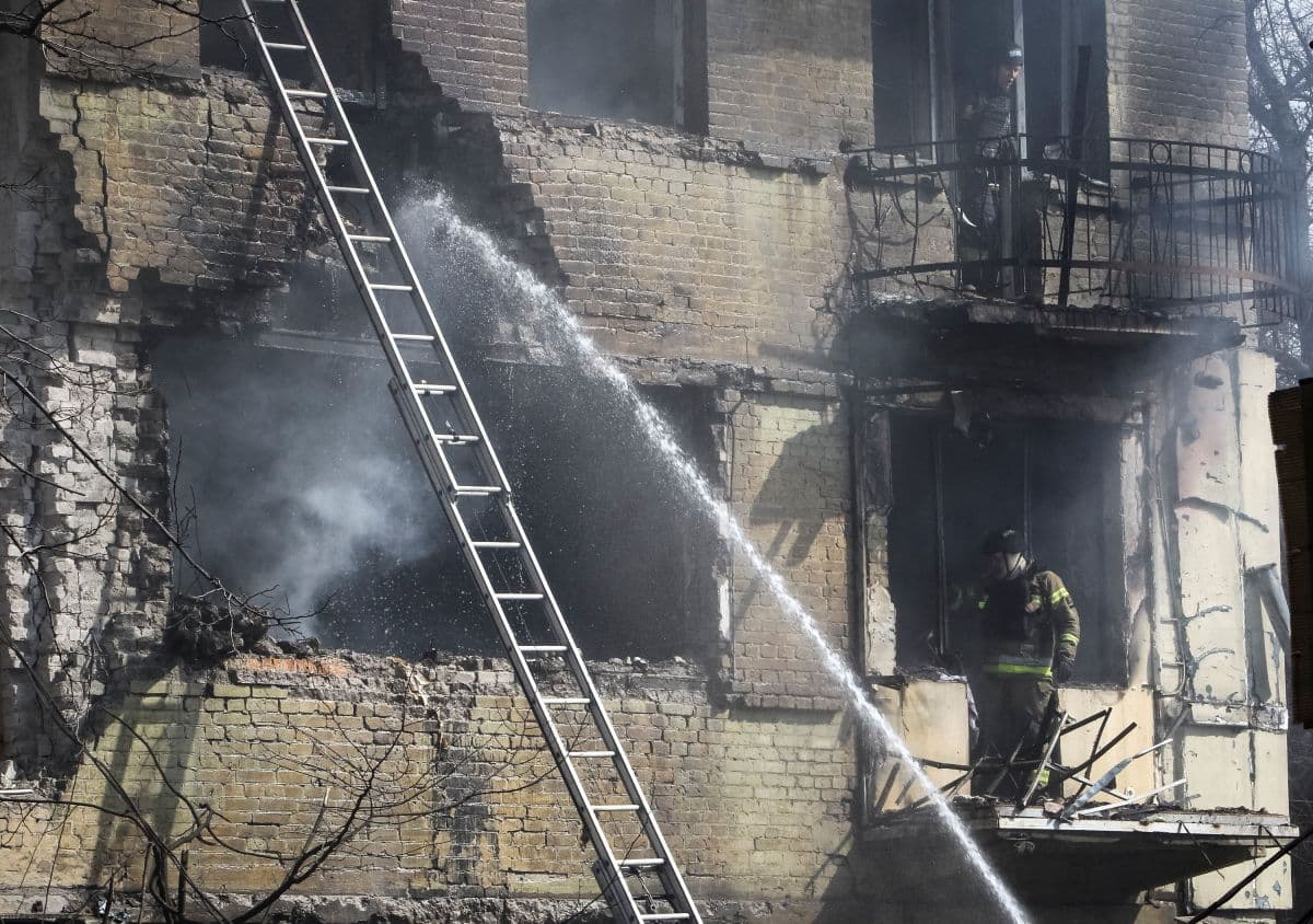 Kremlin critica EUA por condicionar cooperação econômica à guerra na Ucrânia