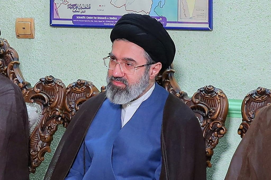 Mojtaba Khamenei promete vingança pela morte de seu pai