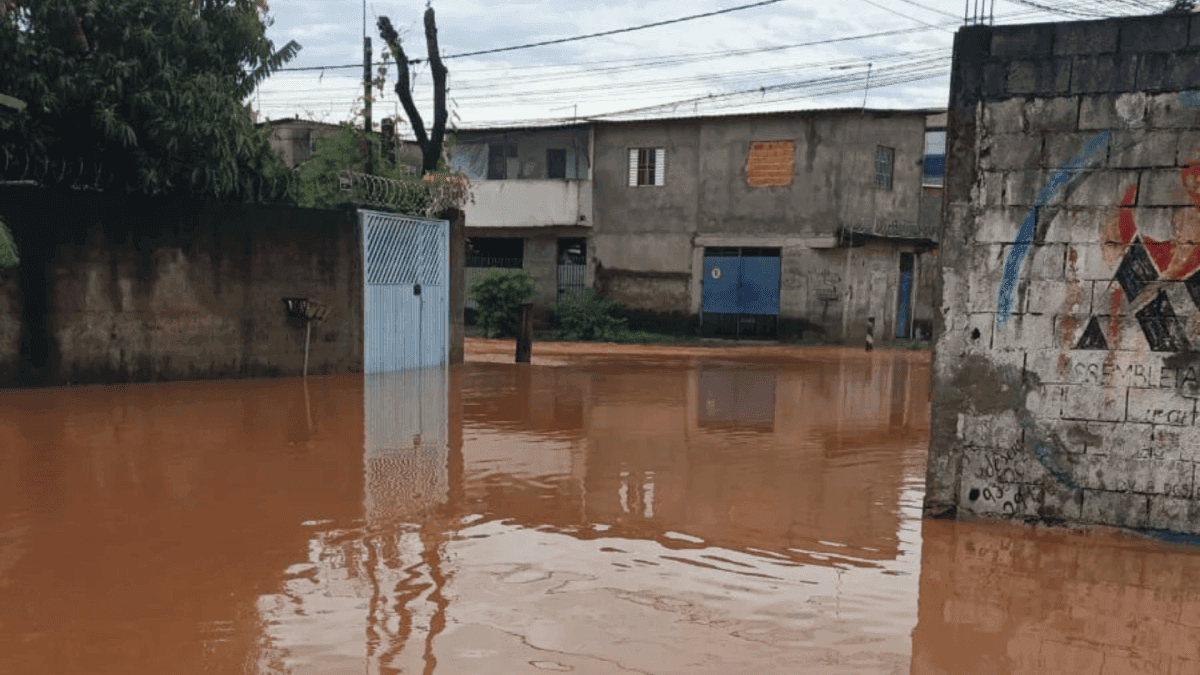 Mudança de local de votação em Itapevi após alagamentos