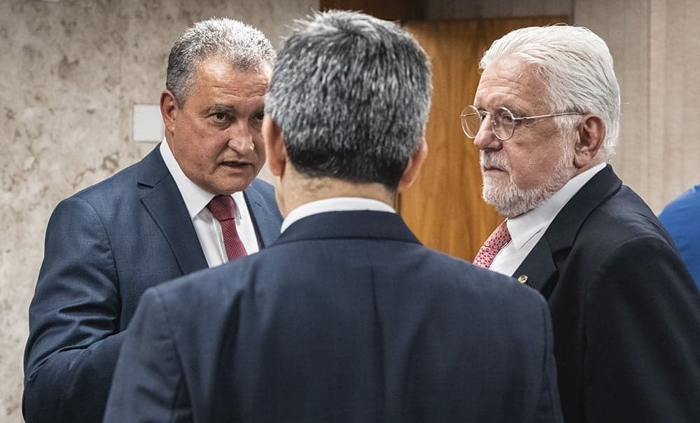 Rui Costa lidera pesquisa para Senado na Bahia