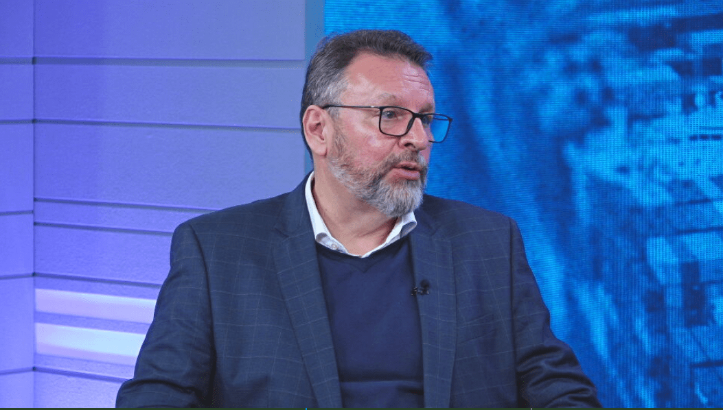 Sanepar mantém controle e descarta privatização, afirma presidente