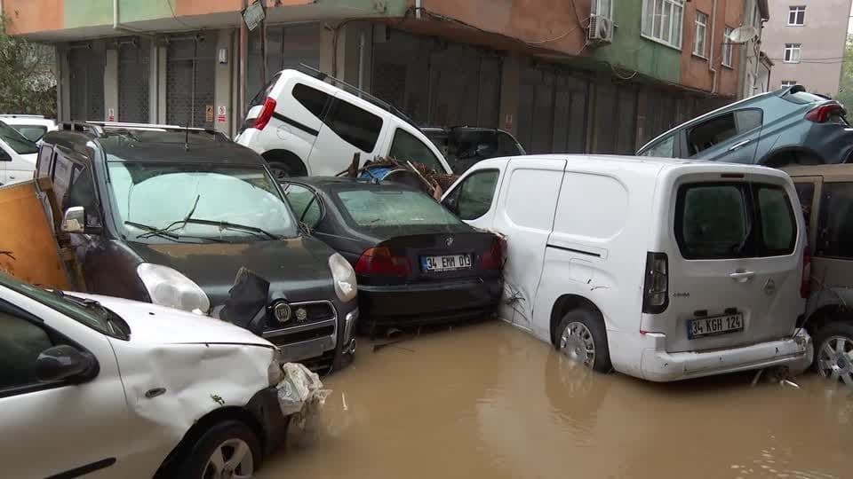 Chuvas em Istambul deixam 3 mortos e mais de 2.700 evacuados