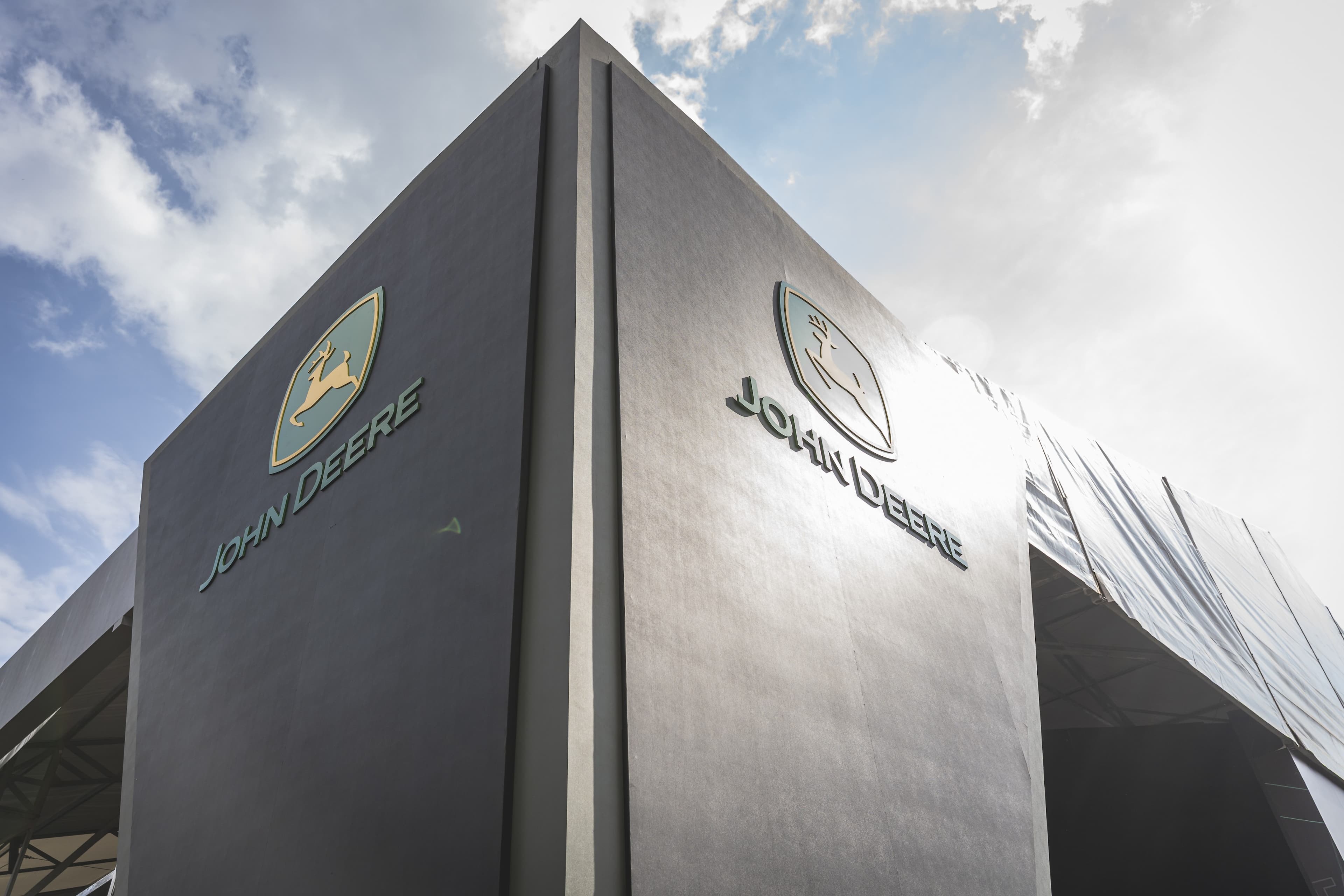 John Deere expande operações com nova fábrica em Canoas