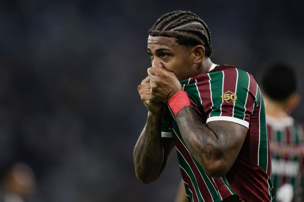 Fluminense empata com Coritiba e se mantém na 3ª posição