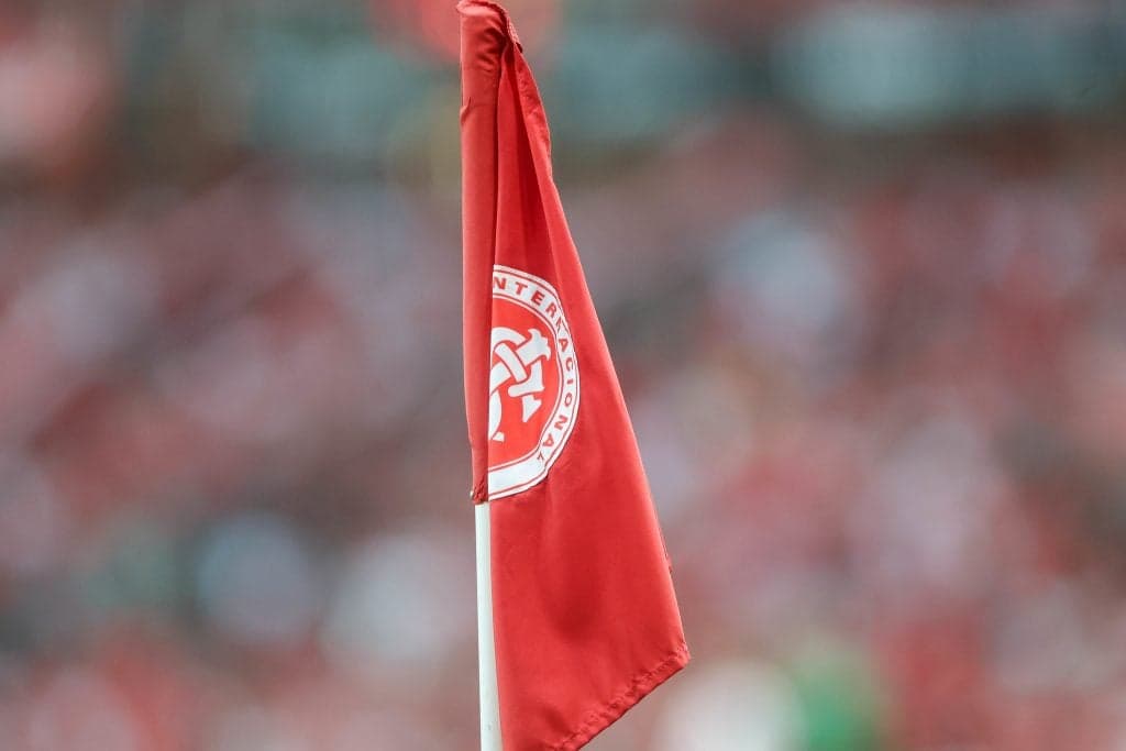 Internacional é processado por dívida com ex-jogador Patrick