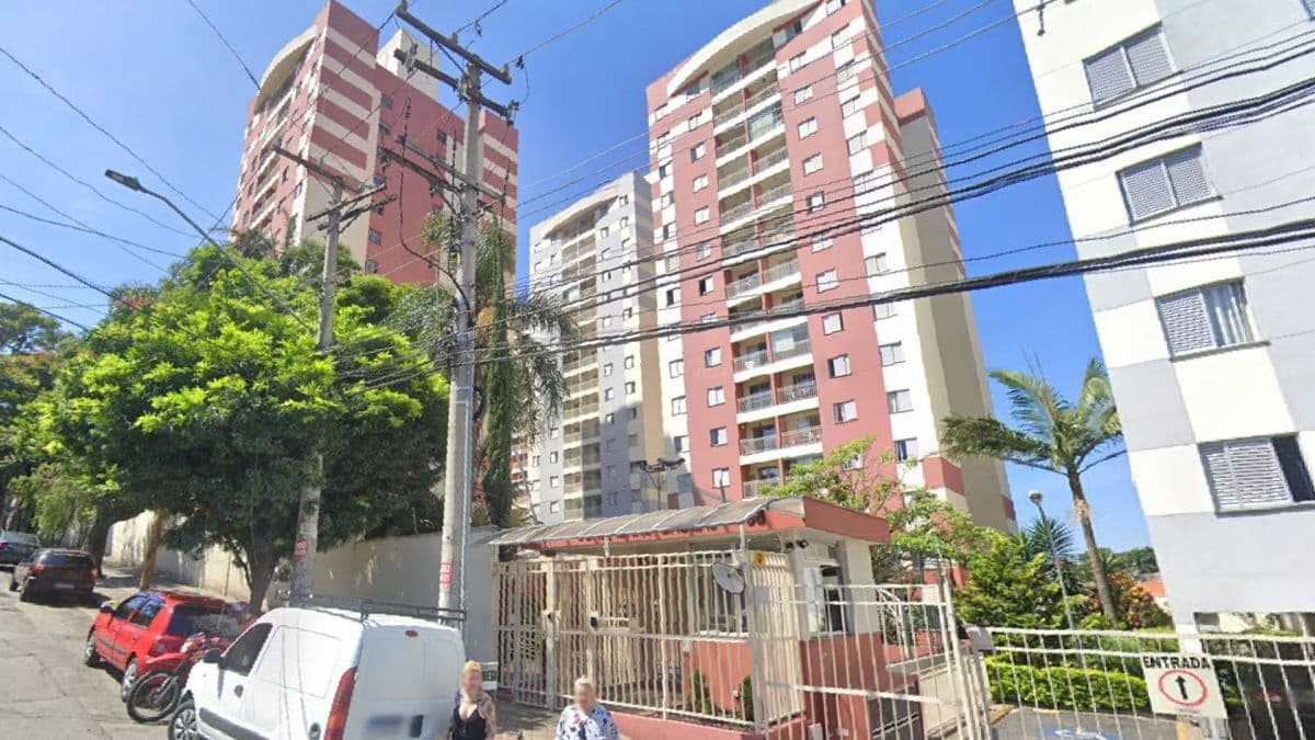 Homem agride adolescente em festa em condomínio de SP