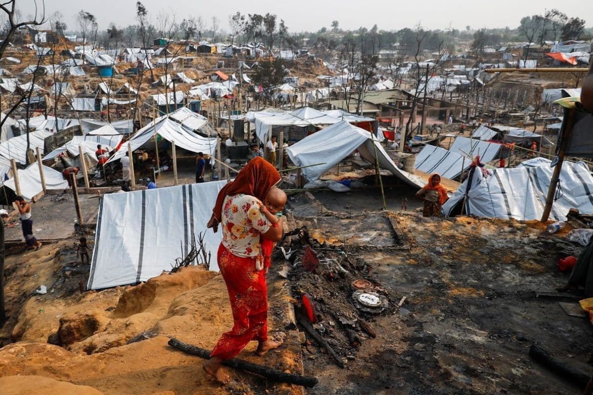 Deslizamentos em campos de refugiados de Bangladesh matam oito pessoas