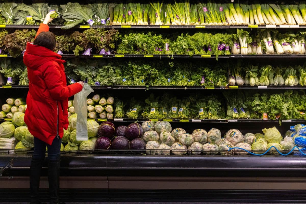 Inflação de alimentos em domicílio dispara 1,65% em maio