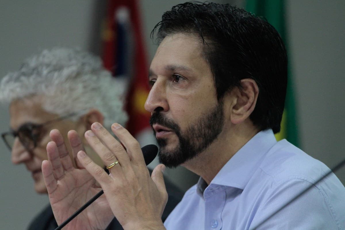 Ricardo Nunes apoia Flávio Bolsonaro em evento na Zona Leste