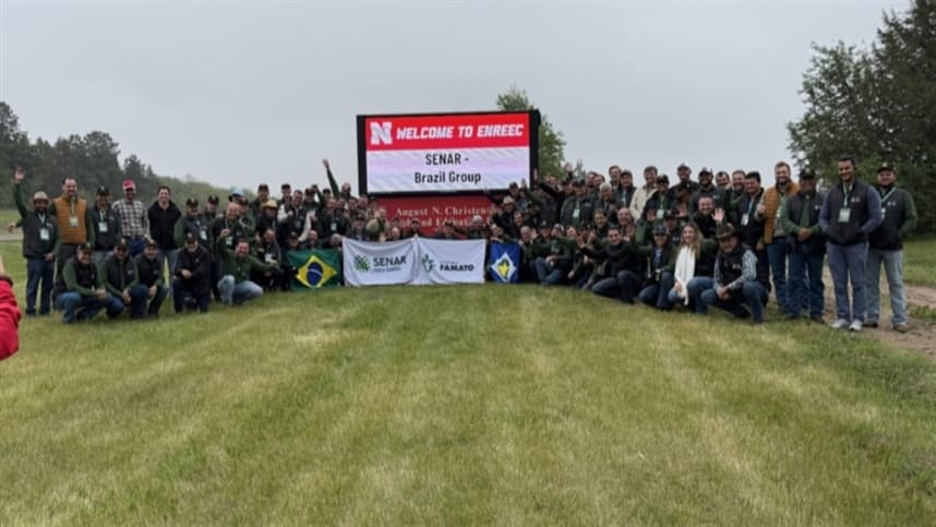 Produtores de Mato Grosso visitam centro de pesquisa agrícola no Nebraska