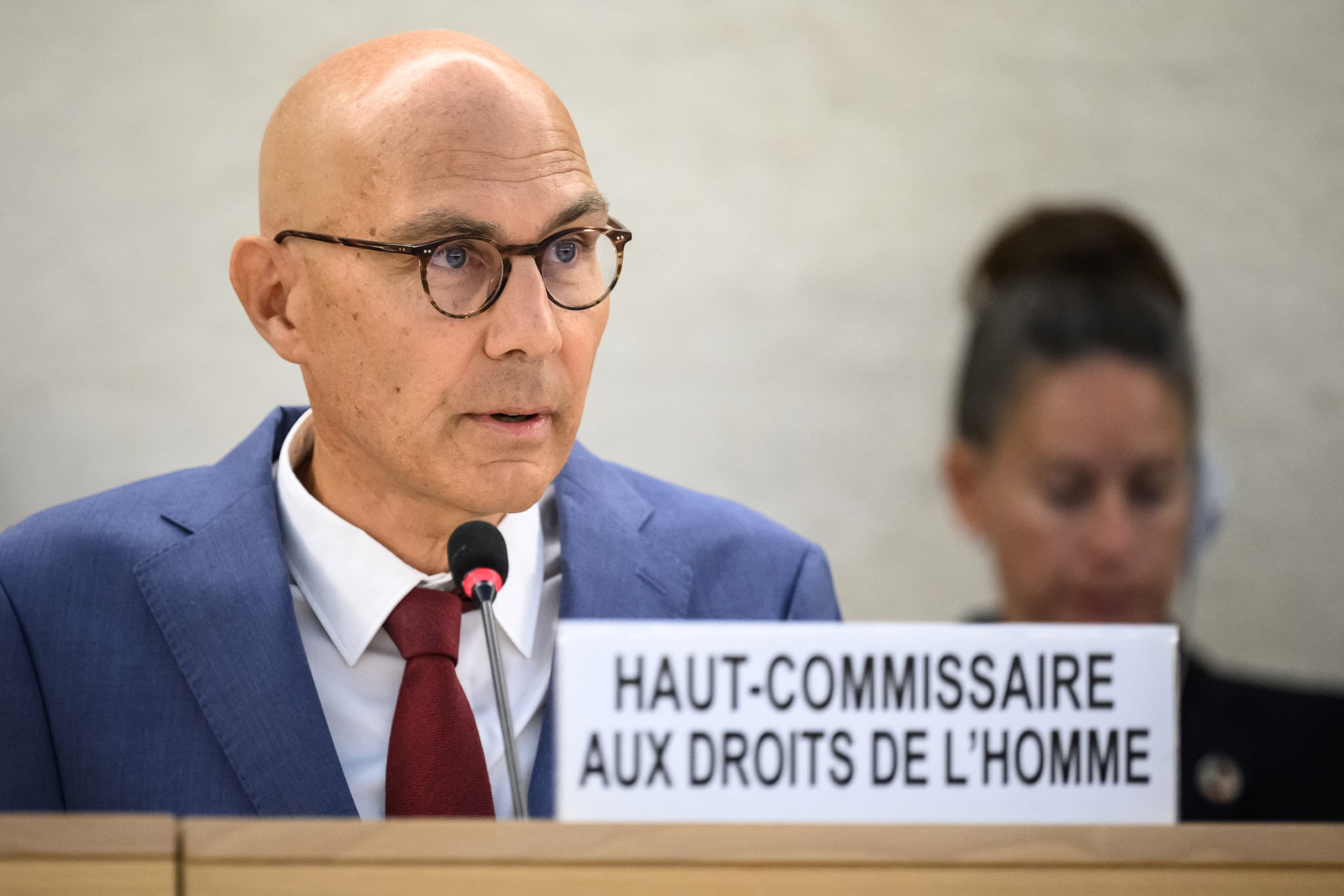 Alto Comissário da ONU alerta sobre riscos da inteligência artificial