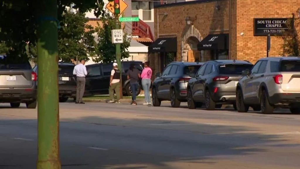 Investigação é aberta após restos mortais encontrados em funerária de Chicago