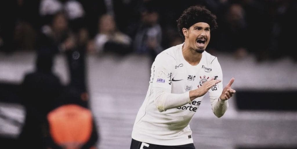 Corinthians enfrenta crise no Brasileiro e busca reação urgente