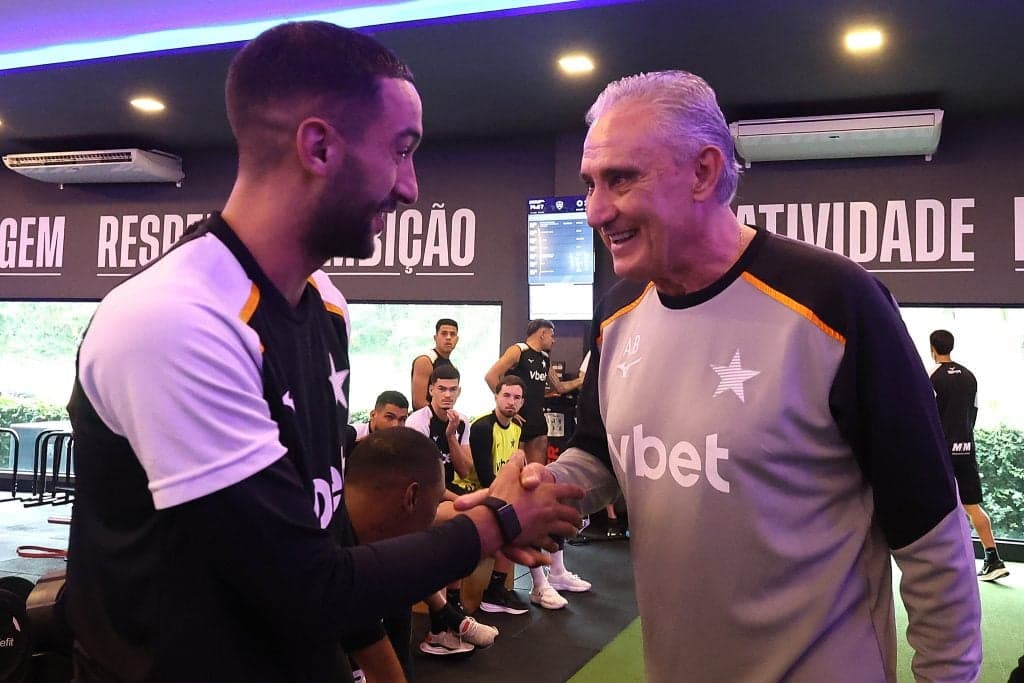 Botafogo regulariza Tite e Ziyech para duelo contra Mirassol