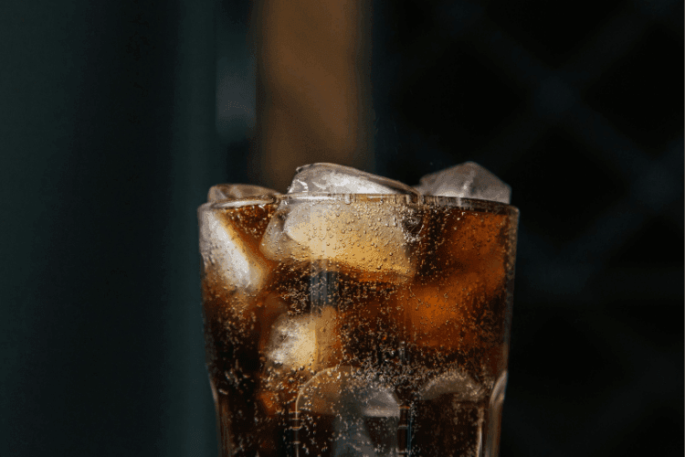 Consumo de sódio e ultraprocessados aumenta risco cardiovascular