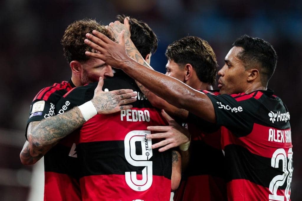 Flamengo perde Ayrton Lucas por lesão muscular de grau 2