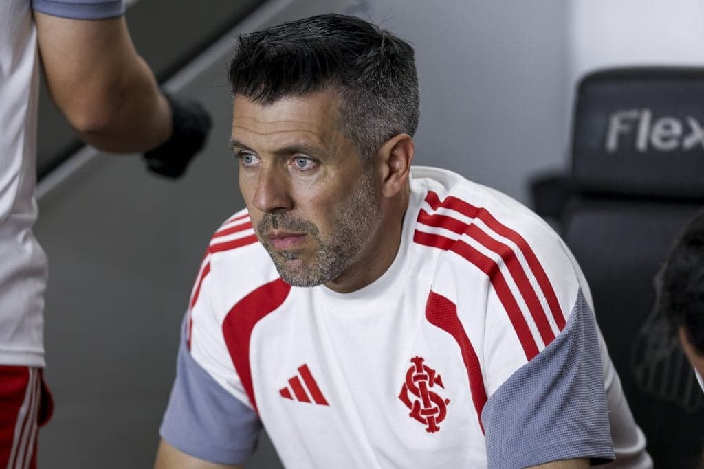 Internacional acelera busca por novo técnico antes da reapresentação