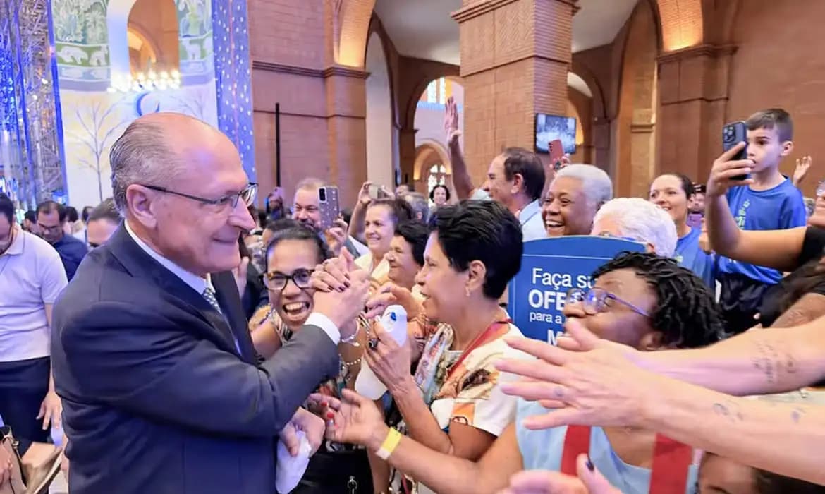 Alckmin defende isenção da Justiça Eleitoral e liberdade de expressão